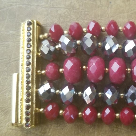 RARE VINTAGE JOSE MARIA BARRERA RED Crystal HEMATITE STATEMENT 5 STRAND BRACELET - Picture 7 of 8